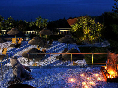 Pool Bar